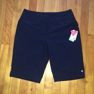 NWT! TAIL Classic Fit Golf lady shorts